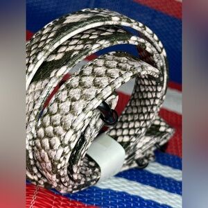 🥳✨ NWOT - Popular Interchangeable Python Snake Print Crossbody Purse Belt Strap